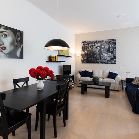 Dream Experience - Garibaldi Apartment มิลาน ภายนอก รูปภาพ