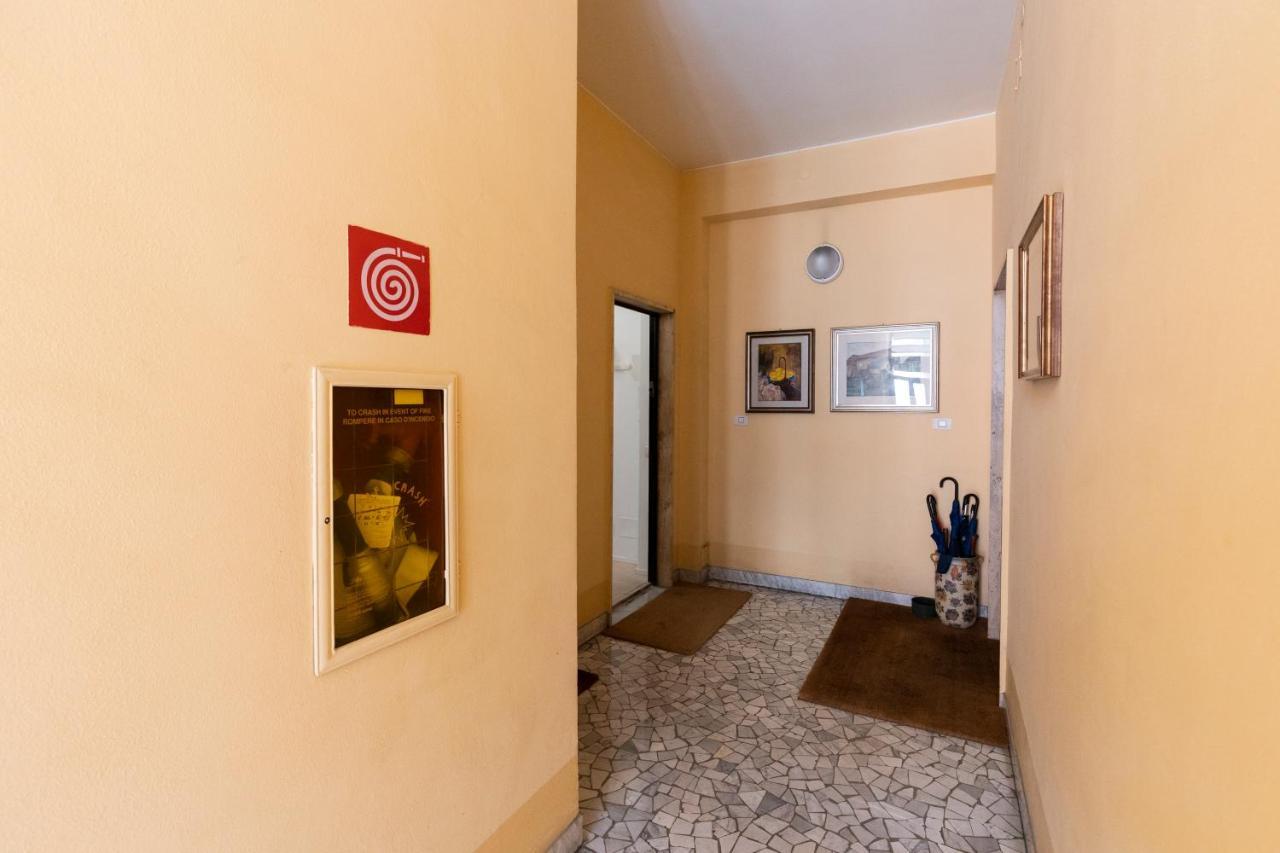 Dream Experience - Garibaldi Apartment มิลาน ภายนอก รูปภาพ